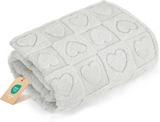 gogobunny Calming Plush Dog Cat Blanket 300GSM Coral Fleece, Ultra-Soft Machine Washable Pet Bedding for Small Medium Dogs Cats Puppies Kittens (Silver, 60x80)